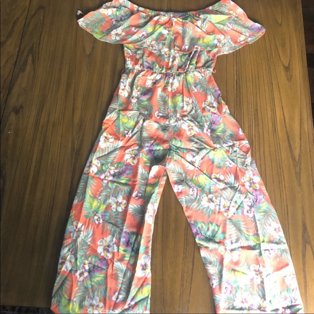 SALE! Lulus tropical floral off shoulder jumpsuit - Picture 2 of 7